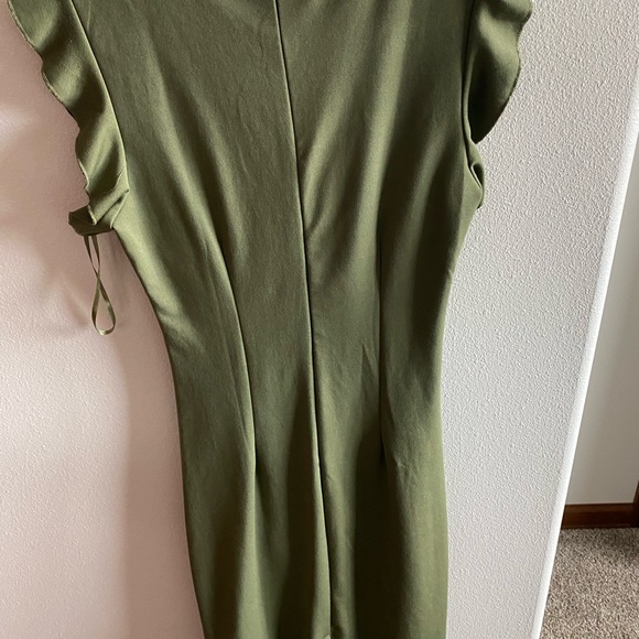Green work dress - Picture 2 of 2